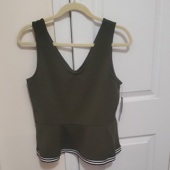 Design Lab Lord & Taylor Green Fitted Peplum Tank Top - Picture 1 of 6